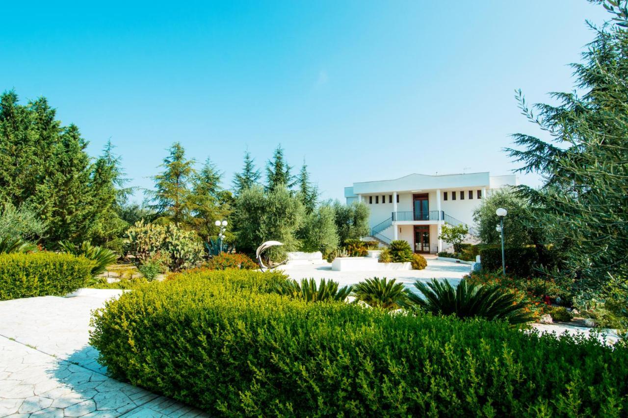 Giardino Degli Ulivi Resort Masseria マルゲリータ・ディ・サヴォイア エクステリア 写真