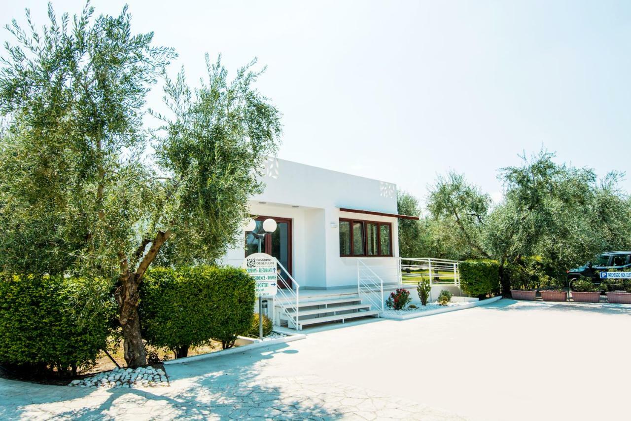 Giardino Degli Ulivi Resort Masseria マルゲリータ・ディ・サヴォイア エクステリア 写真